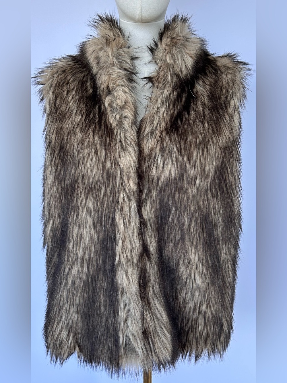 Eddie Bauer Women’s Faux Fur Vest Shaggy Pile Multi-Tonal Hook Front Size Large